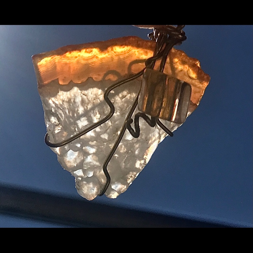 Crystal agate pendant